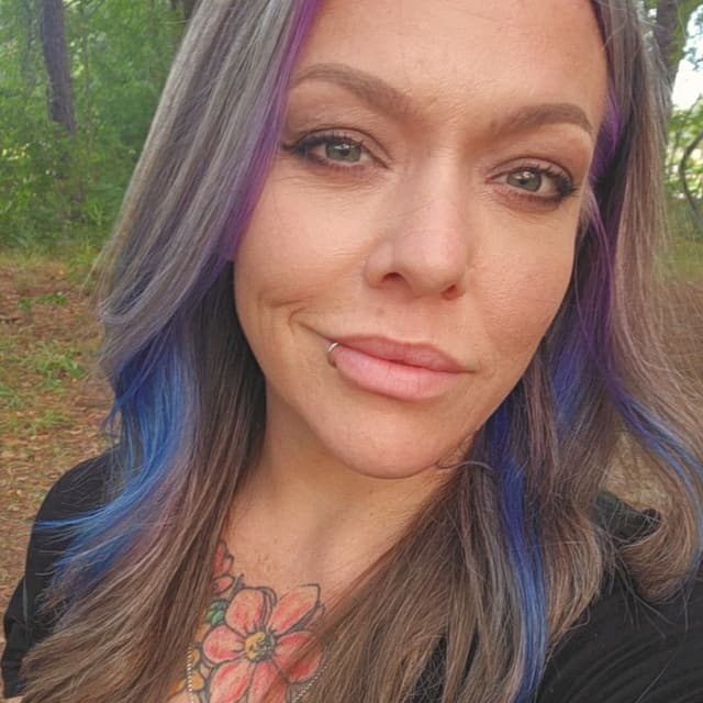 Kristen Donathan