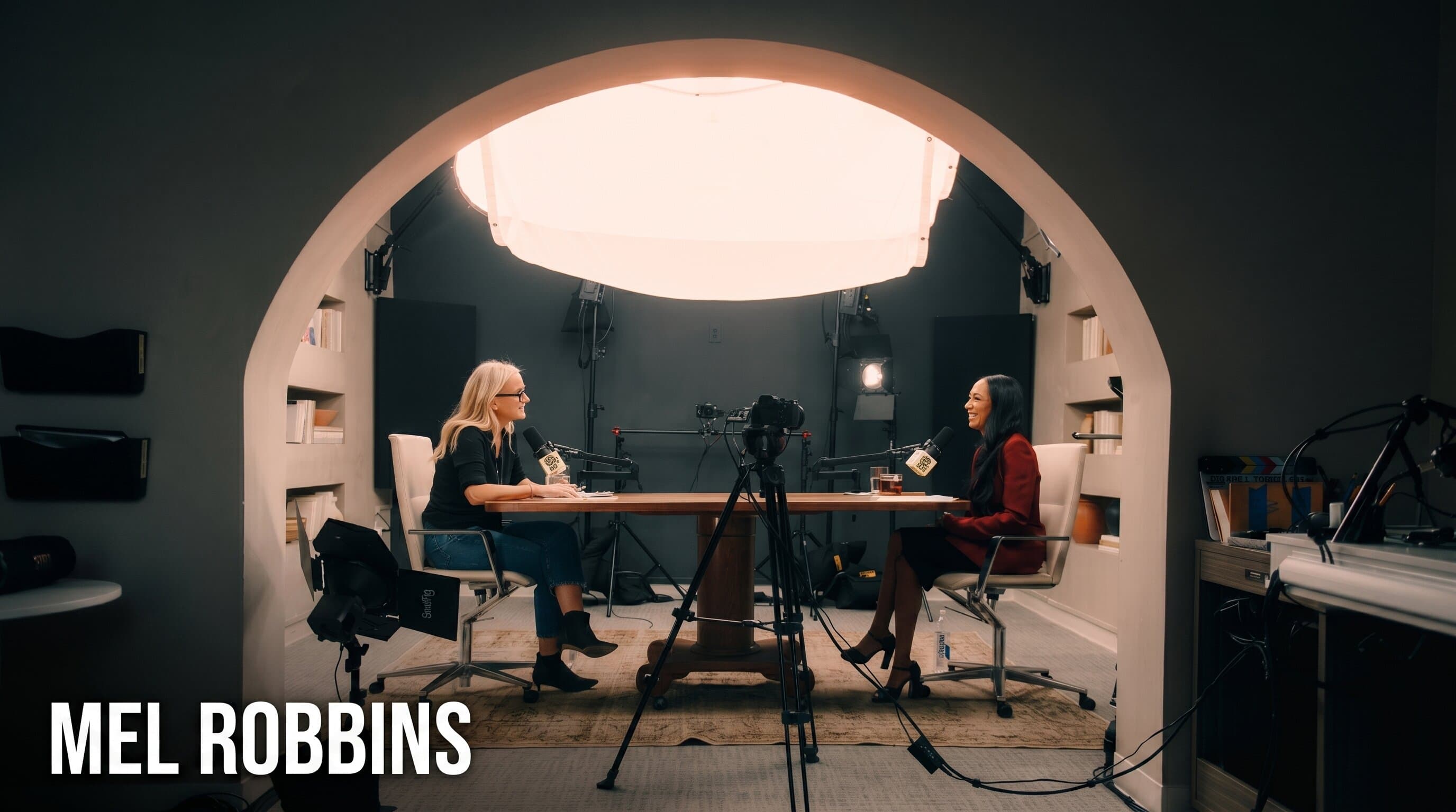 Mel Robbins: 100M Podcast Downloads, Still No App